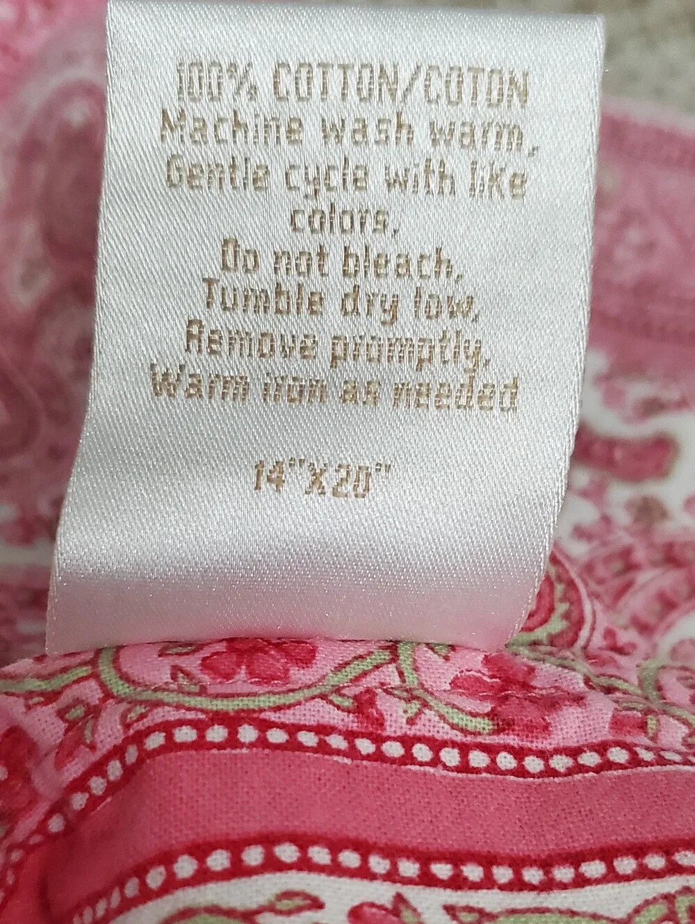6 Williams-Sonoma Reversable Pink Paisley And Stripe Placemat. 14